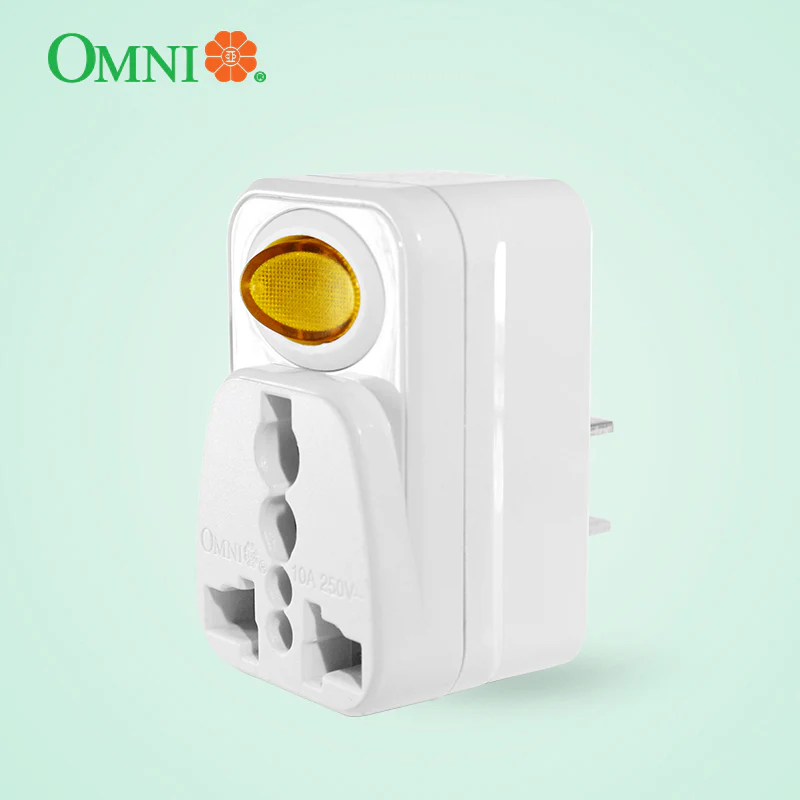 OMNI Universal Adapter with Switch