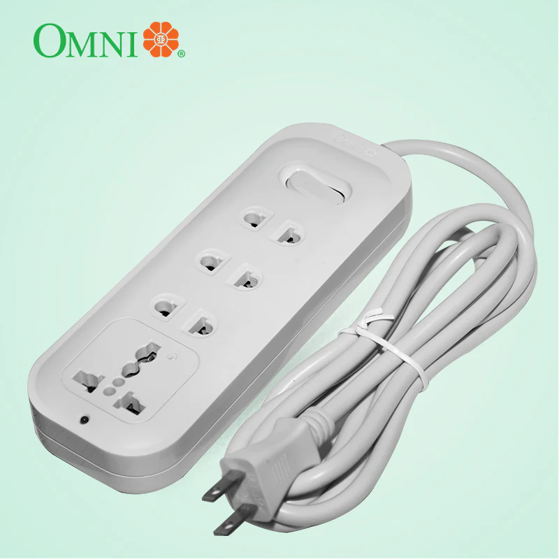 OMNI Extension Cord Set with Universal Outlet & Switch 10A