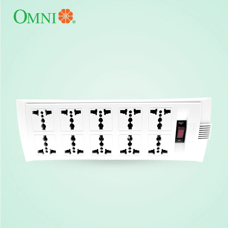 OMNI Universal Outlet Extension Cord 10-Gang with Switch 10A