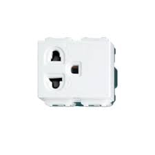 PANASONIC WIDE SERIES UNIVERSAL OUTLET W/ GROUND WEG1191K-5