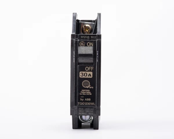 G.E. LIGHTNING  BOLT-ON CIRCUIT BREAKER 1P (TQC)