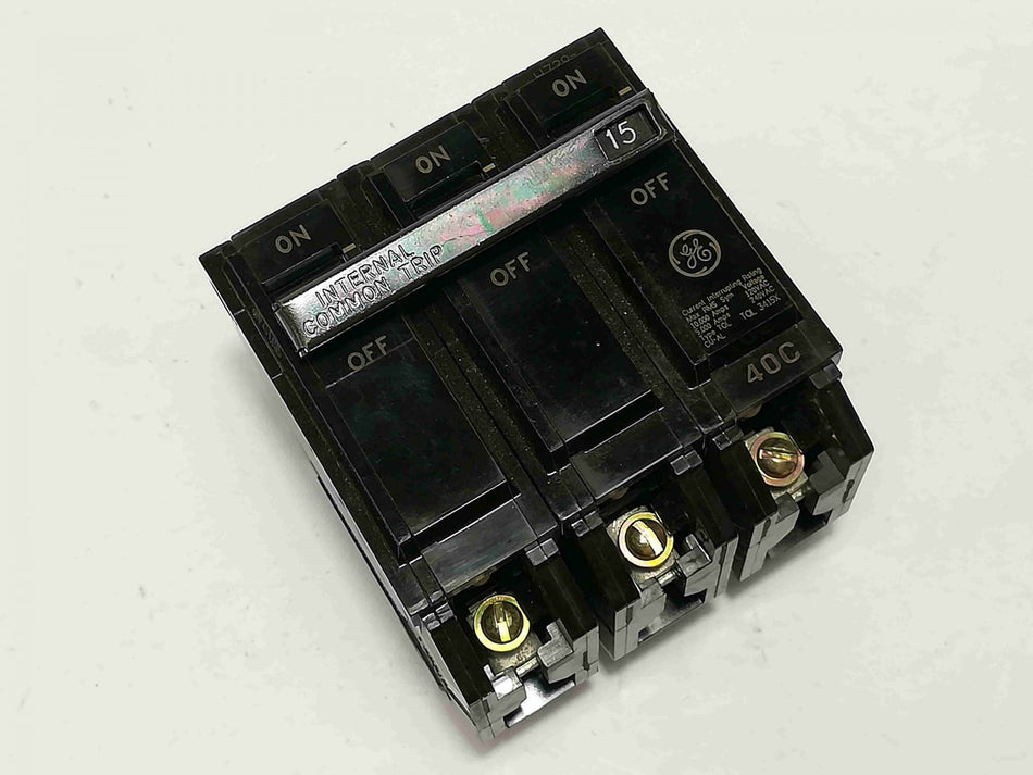 G.E. LIGHTNING Circuit Breaker (TQL) – Plug-In Type, 3 Pole, 240V, 10 KAIC